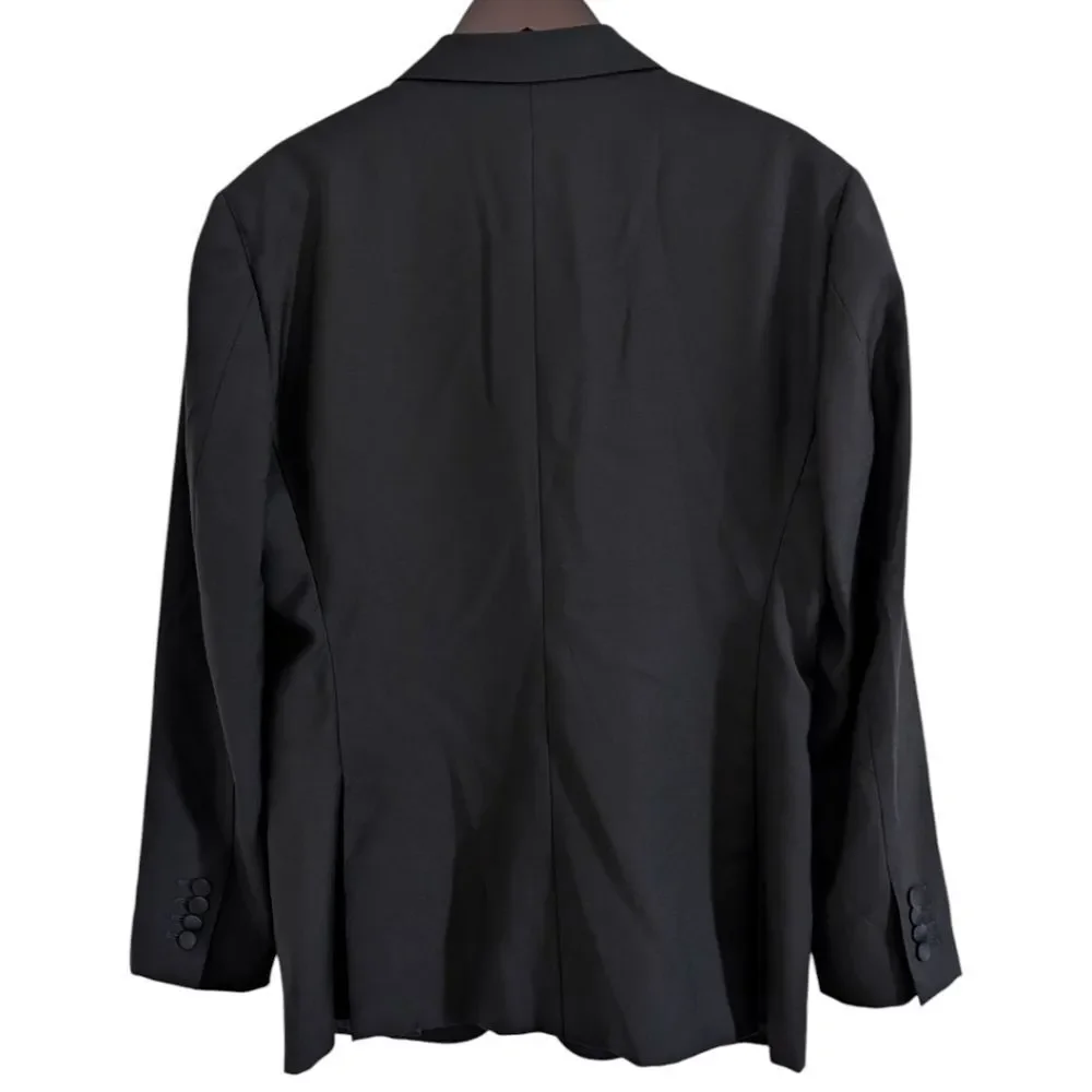 Thom Sweeney ​this stunning